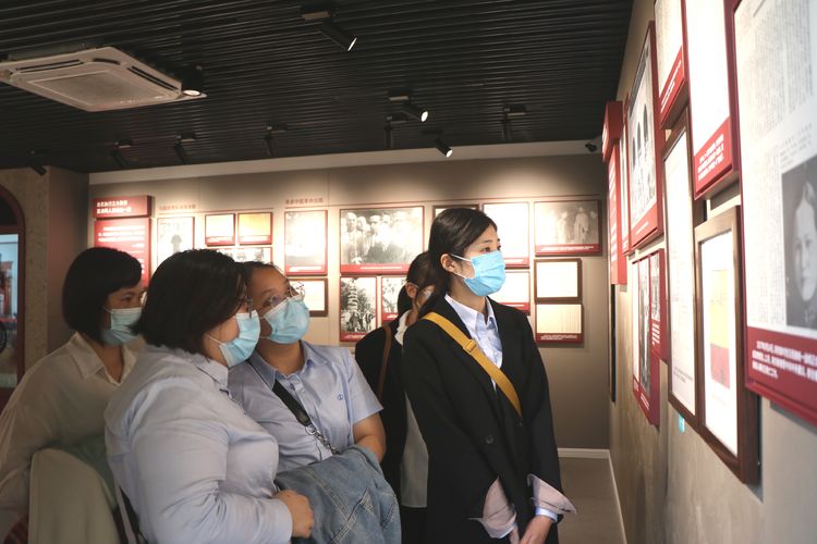 国产精品人人妻人人爽9区