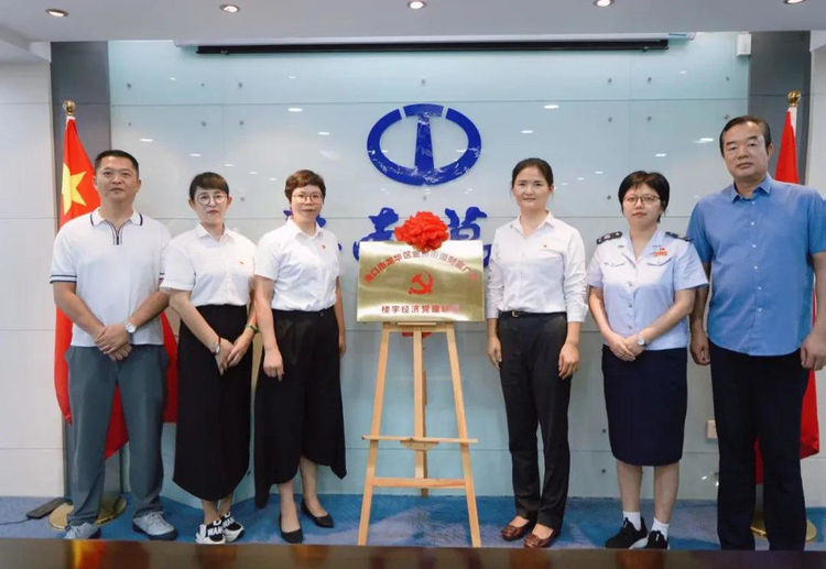 国产精品人人妻人人爽9区