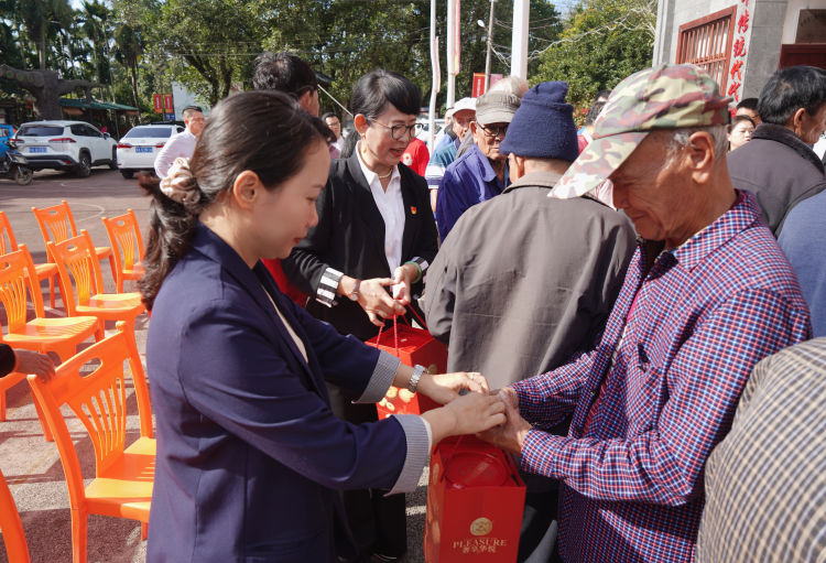 国产精品人人妻人人爽9区